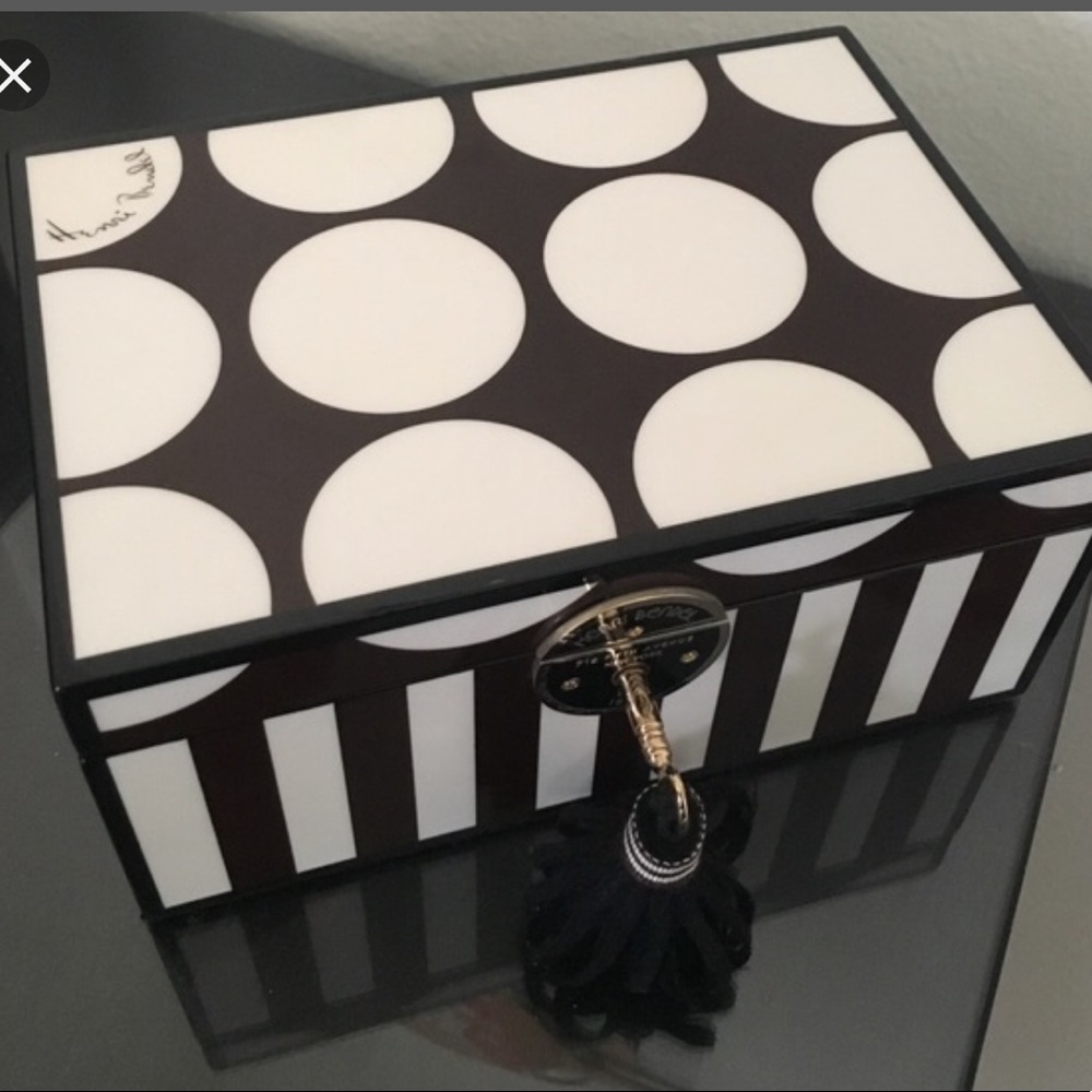 ISO HENRI BENDEL JEWELRY BOX